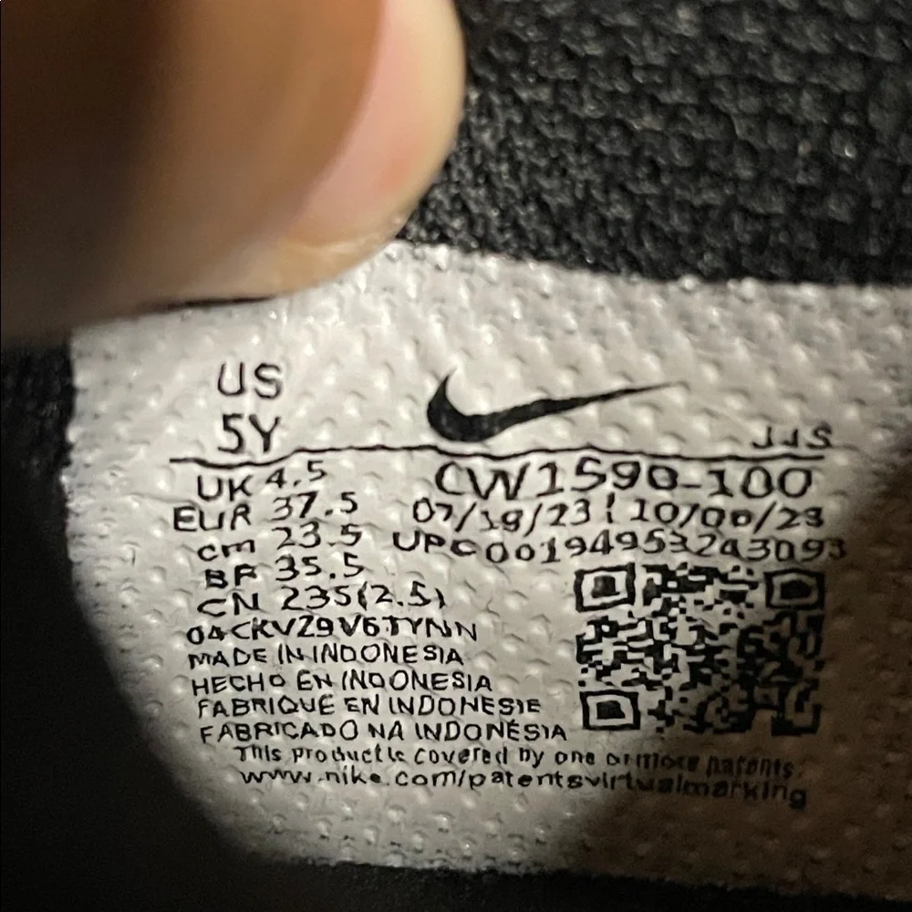 Nike Panda Dunk Lows Black‎ & White Sneakers